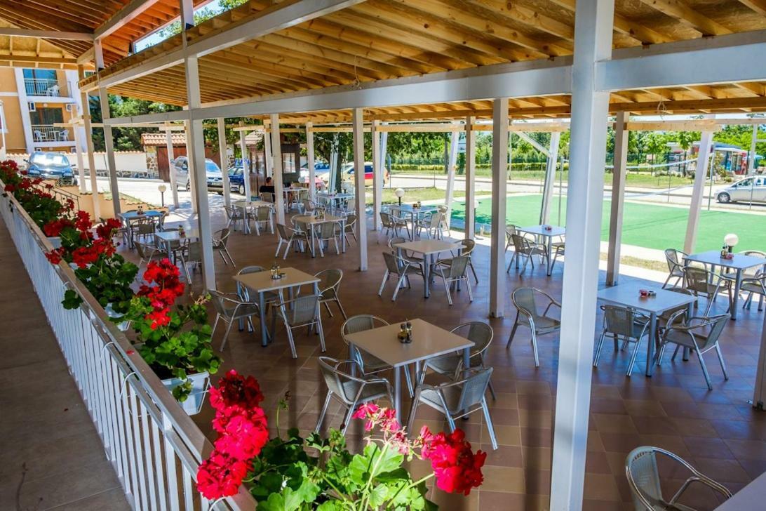 Vemara Club Hotel And Villas - Free Parking And Free Beach Access Byala  Exterior foto